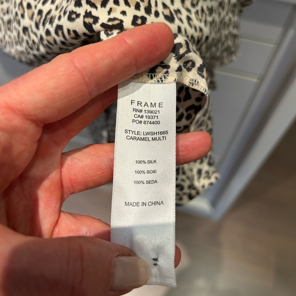 Frame Gillian Leopard Print silk Blouse - Picture 6 of 7